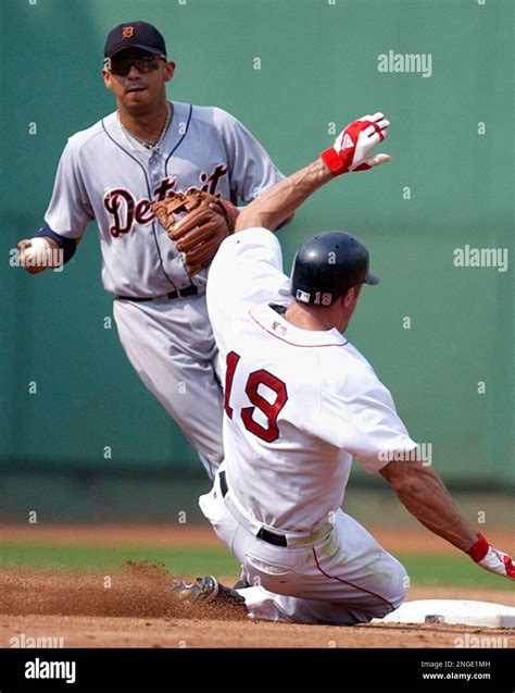 Boston Red Sox Gabe Kapler 19 Slides Safe Into Second Base As