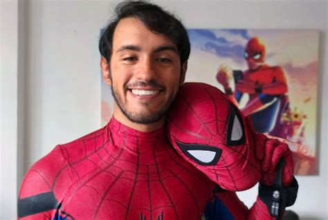 Venezolano Oscar Olivares será la voz de Spider Man en la nueva