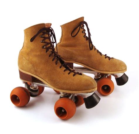 Roller Skates Vintage 1970s Suede Mens Size 7 Riedell