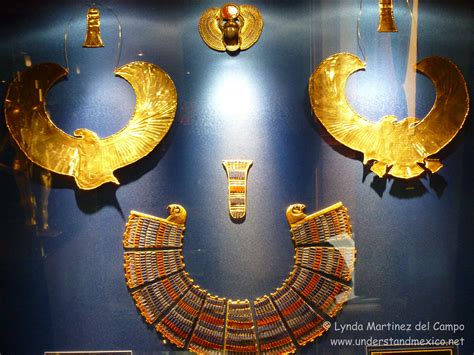 King Tut Necklace Sampling Of Exquisite Jewelry Which Was Found In King Tuts Tomb In