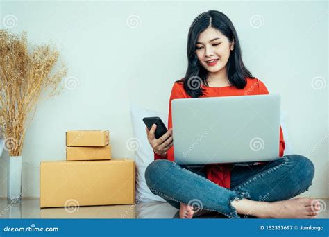 Young Asian Girl Is Freelancer Happy With Her Private Business At Home