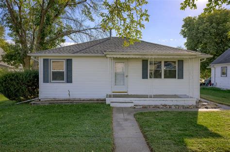 210 Lincoln St Minden Ia 51553 Mls 22 1839 Redfin