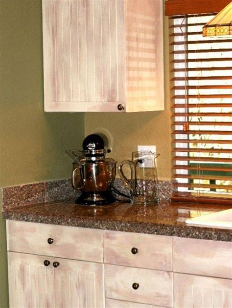Many times homeowners choose to update the look of their cabinets by removing the veneer layer and refacing the cabinet. 2019 kitchen cabinet trends and diy refacing veneer ...