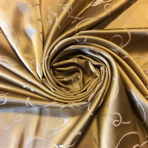 Exquisite Liquid Gold Jacquard Silk Fabric Trailing Vine Floral Damask