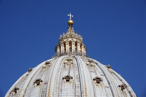Rome Italy Tips For Climbing St Peters Dome And For Visiting The