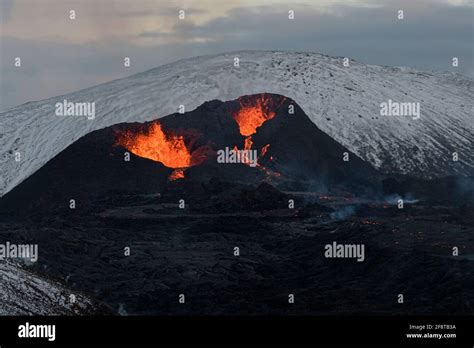 Mt Fagradalsfjall Volcanic Eruption Just Kilometres Miles From The Capital Reykjavik