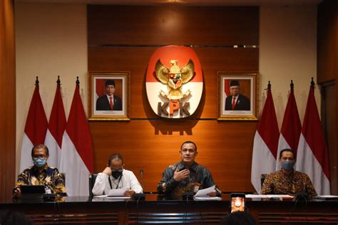 Foto Jokowi Kini Menghiasi Ruang Konferensi Pers Kpk