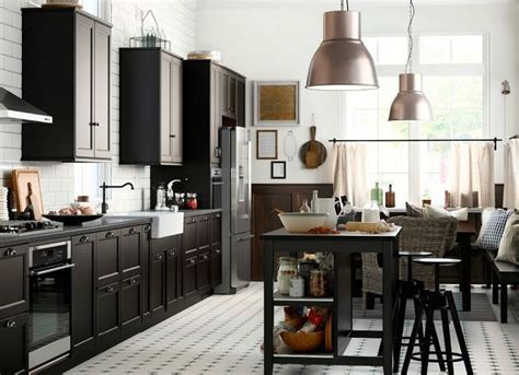 High cabinets are 200/220/140 cm. 7 Tempting 'Improvements' That Smart Homeowners Avoid | Ikea küche, Küchen möbel und Ikea ...