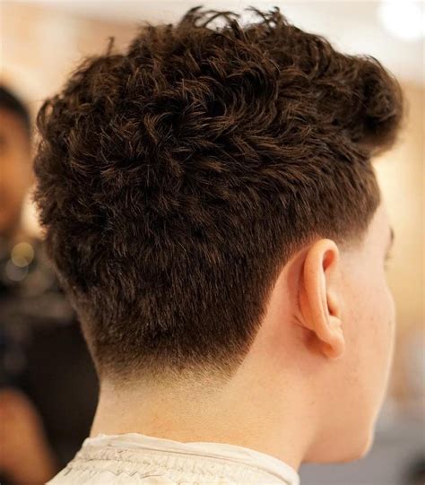 22 Taper Fade Haircuts For Men 2021 Update Taper Fade Long Hair