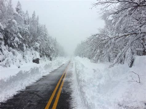 Three Feet Of Snow Falls In Upstate New York Ny Daily News