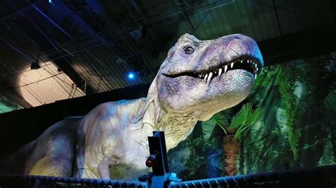 Visiting Jurassic World Exhibition Denver Scary T Rex Dinosaur Dinosaur Roar And Walk Youtube