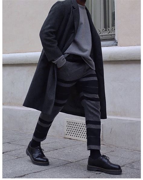 Pin By Aesc On Grey 〰️ Coat Mens Fashion Streetwear Dark Academia