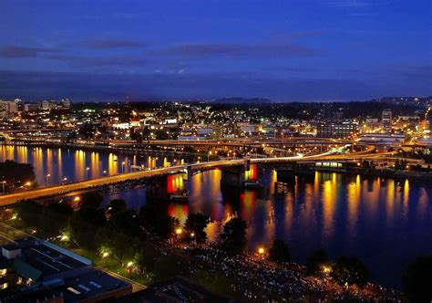 Download Portland Night Highway Bridge Wallpaper