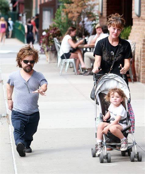 ‘game Of Thrones Star Peter Dinklages New York Stroll With Wife Erica