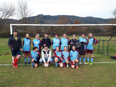 Album Les filles et les garçons jouent le même jour club Football Union Sportive Saint