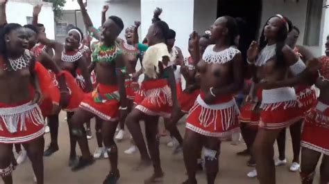 Umemulo Is Traditional Zulu Coming Of Age Ceremony For Women Youtube