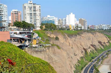 A Guide To Larcomar Shopping Center In Lima
