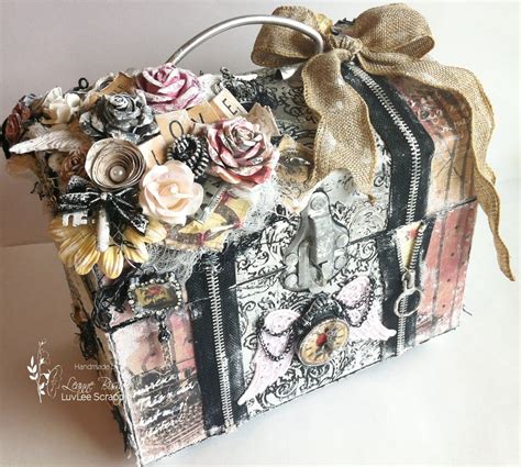 Pin On Bags Boxes Bows And T Wrap