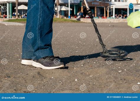 Shoes Metal Detector Stock Photos Free And Royalty Free Stock Photos