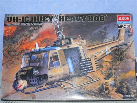 Uh 1c Huey Heavy Hog Au 135ème Dacademy