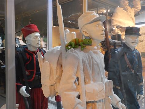 Musée De La Grande Guerre De Meaux Cam Le Caméléon Fait Découvrir Lart Du Camouflage La Marne