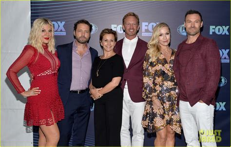 Beverly Hills 90210 Cast Debuts Reboot Teaser At Fox Upfronts Watch Now Photo 4290514