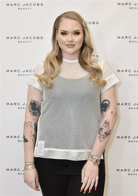 Youtube Star Nikkietutorials Comes Out As Trans To Thwart Blackmailers
