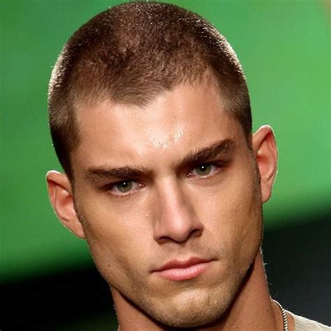 The best male hairstyles and haircuts gallery. Very Short Hairstyles For Men | Men's Hairstyles ...