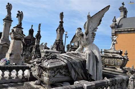 Cementerio De La Carriona Aviles Objetivo Viajar