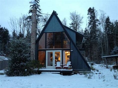 40 Beautiful Cabin House Design Shaped Like A Cone 99homeideas