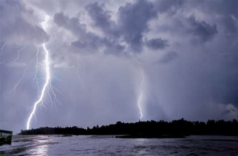 Electrifying Lightning Strikes This Venezuela Town Over