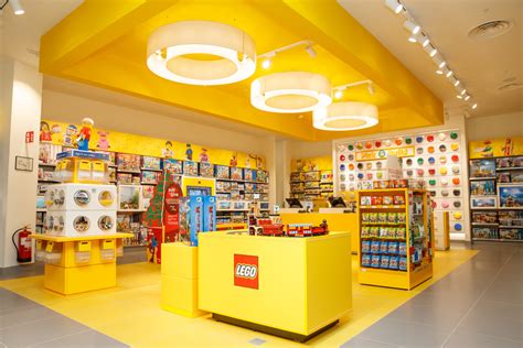 Lego Store Düsseldorf Erhält Eigenen Lego Brand Store Zusammengebaut