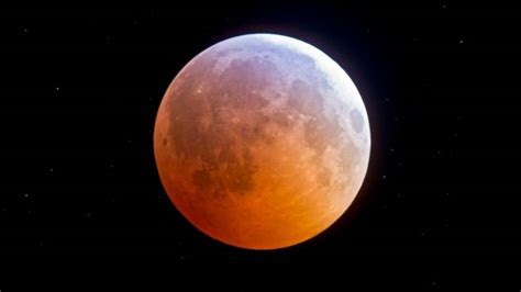 Mesic synonyms, mesic pronunciation, mesic translation, english dictionary definition of mesic. Obloha ukáže krvavý Měsíc zahalený do tajemna: Nejdelší ...