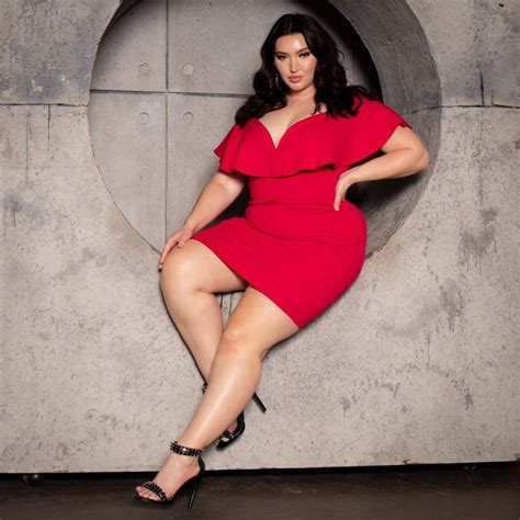 Curvy Sense Is Trendy Affordable Fashion For The Beautiful Plus Girls Sizes 0x 4x Find The