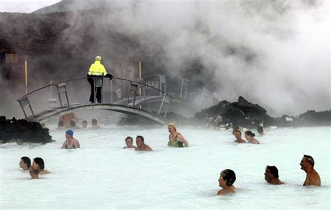 Icelands Blue Lagoon Spa Closes Temporarily As Earthquakes Put Area On