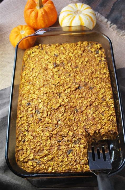 delicious and healthy pumpkin spice baked oatmeal baked pumpkin oatmeal healthy pumpkin