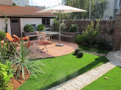 Aménager un petit jardin signifie souvent trouver des solutions pour optimiser l'espace et apporter un coté convivial. Cinq étapes pour aménager un jardin - Habitation & travaux