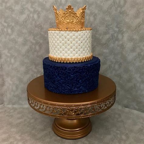 Crown Cake Decorated Cake By Susan Russell Cakesdecor