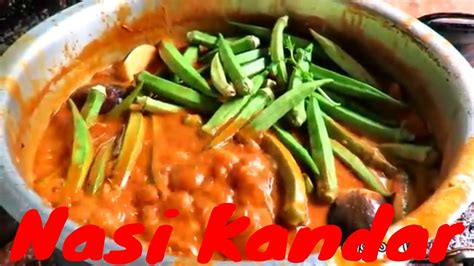 Nasi kandar ni antara yang famous di penang. Nasi Kandar Penang, Malaysia // What Happens Inside A Nasi ...