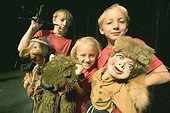 A FAMILY TOGETHER FEATURE The Puppeteers