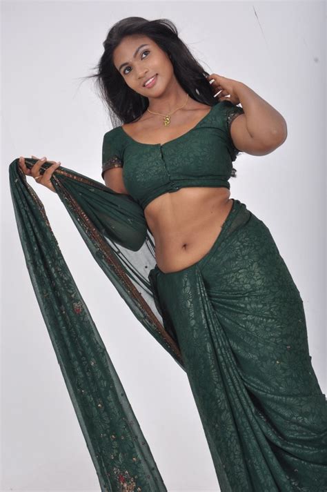 actress hot and spicy photos south indian actress saree removing image