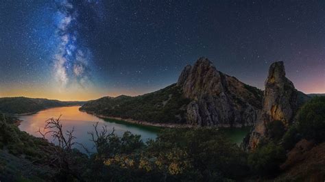 Milky Way Over The Tagus River In Monfragüe National Park Spain Bing