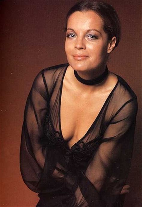 Romy Schneider Nude In Shoot Inconnu Softcore Cleavage