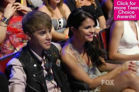 beliebers forever justin bieber y selena gómez se sentaron juntos es los tca