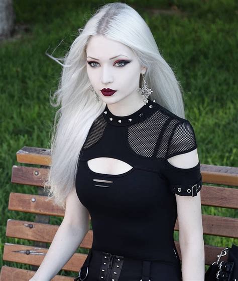 model anastasia eg welcome to gothic and amazing vampire fashion