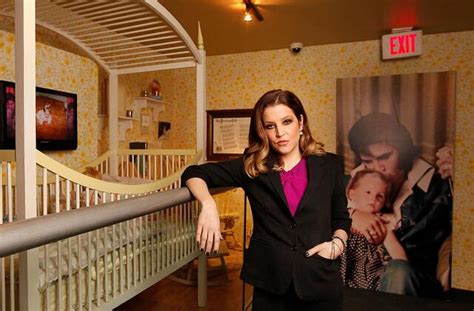 lisa marie presley will be buried at graceland next to son