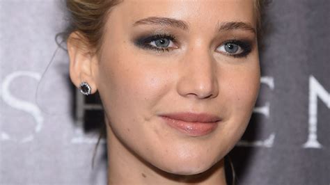 The Most Majestic Makeup For Grey Eyes Huffpost Life