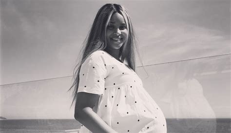 Ciara Shows Off Growing Baby Bump In Cute Polka Dots Ciara Pregnant