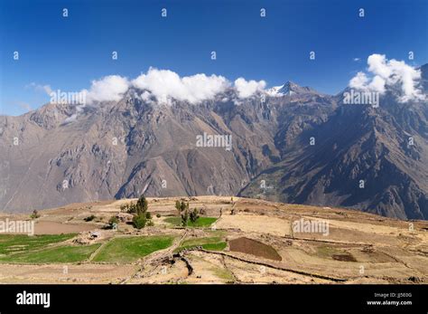 Peru Colca Canyon The Secend Wolds Deepest Canyon At 3191m Terrace