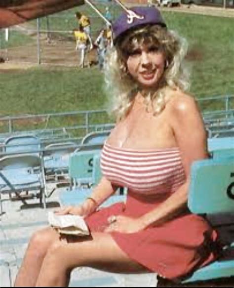 The Kissing Bandit Morganna Rose From The 70s And 80s 17 Pics Xhamster